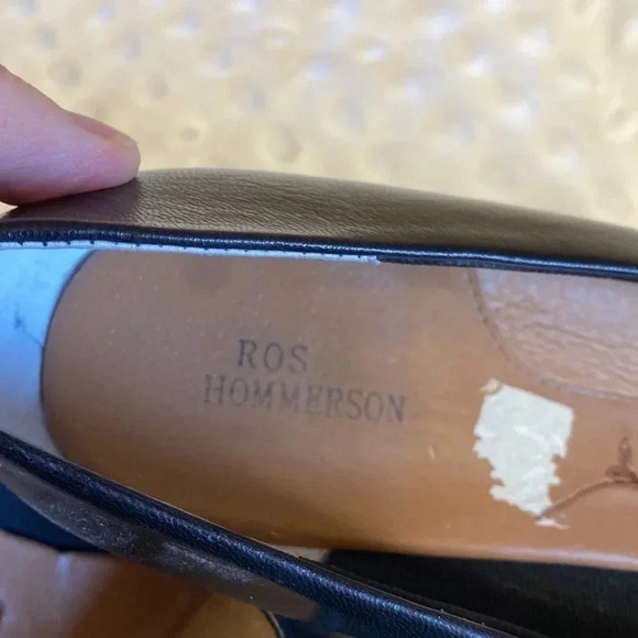 Ros Hommerson Black Leather Patent Toe Pumps - Picture 7 of 12